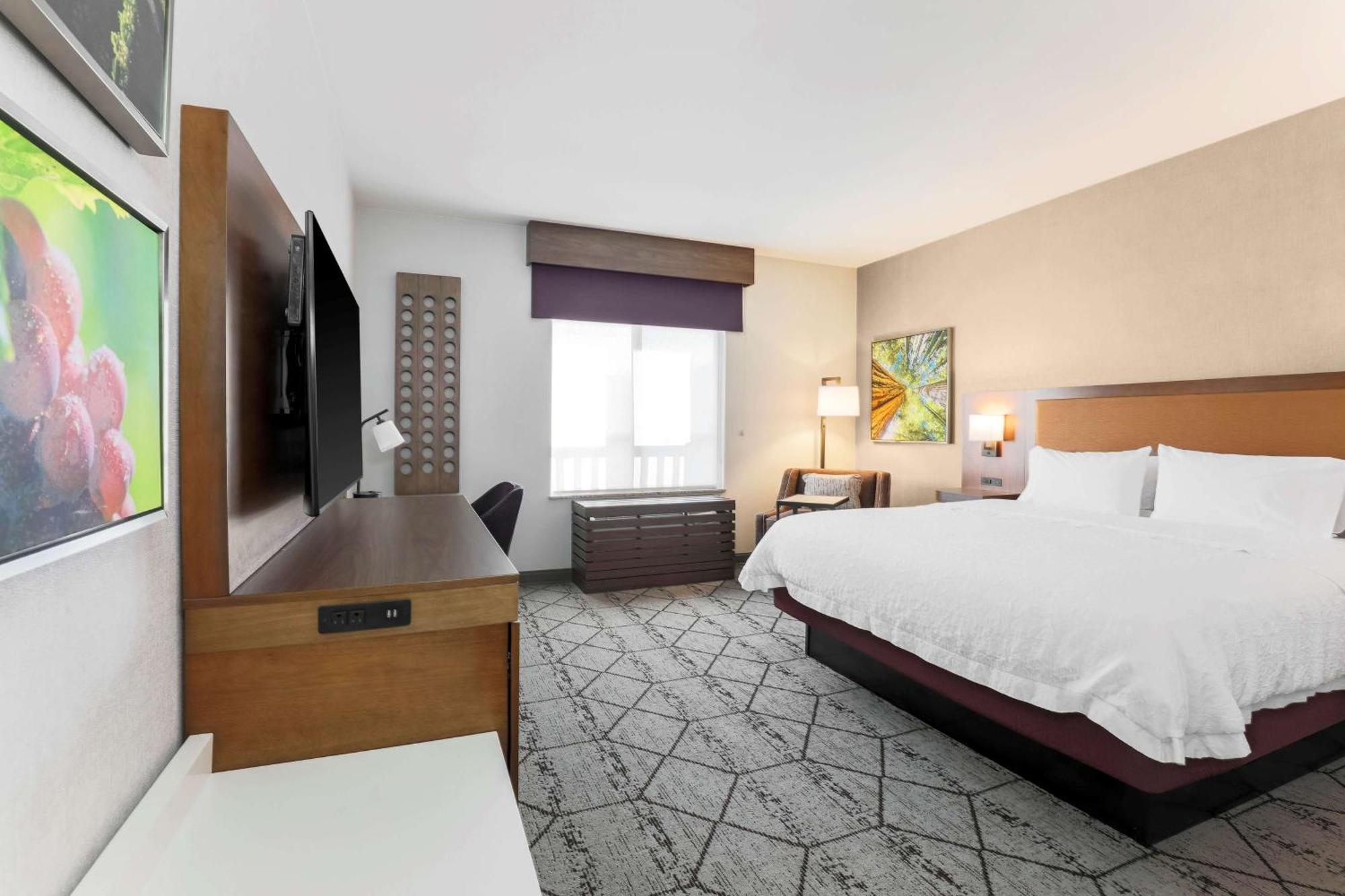 Hampton Inn & Suites Windsor-Sonoma Wine Country Bagian luar foto