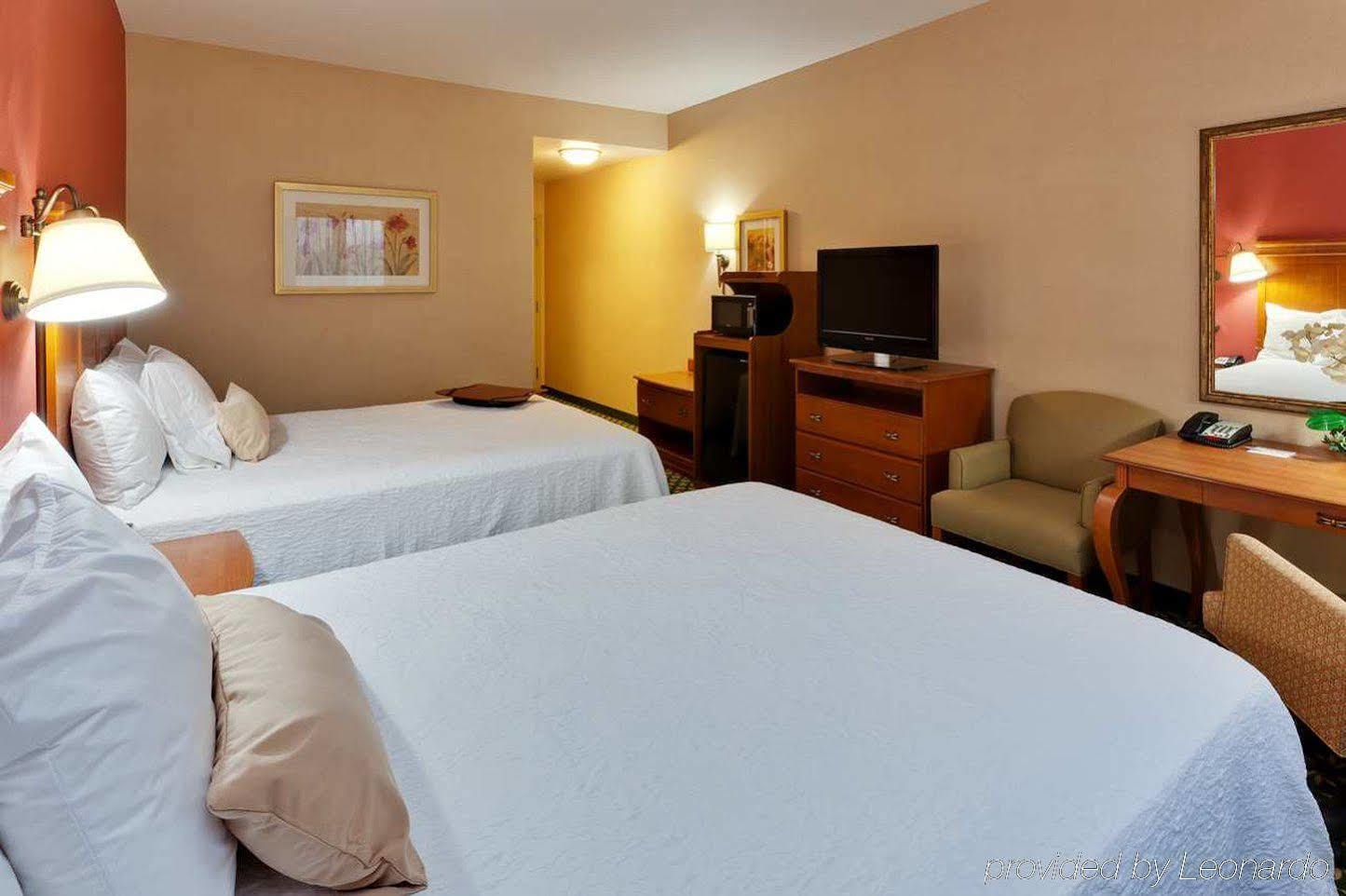 Hampton Inn & Suites Windsor-Sonoma Wine Country Bagian luar foto