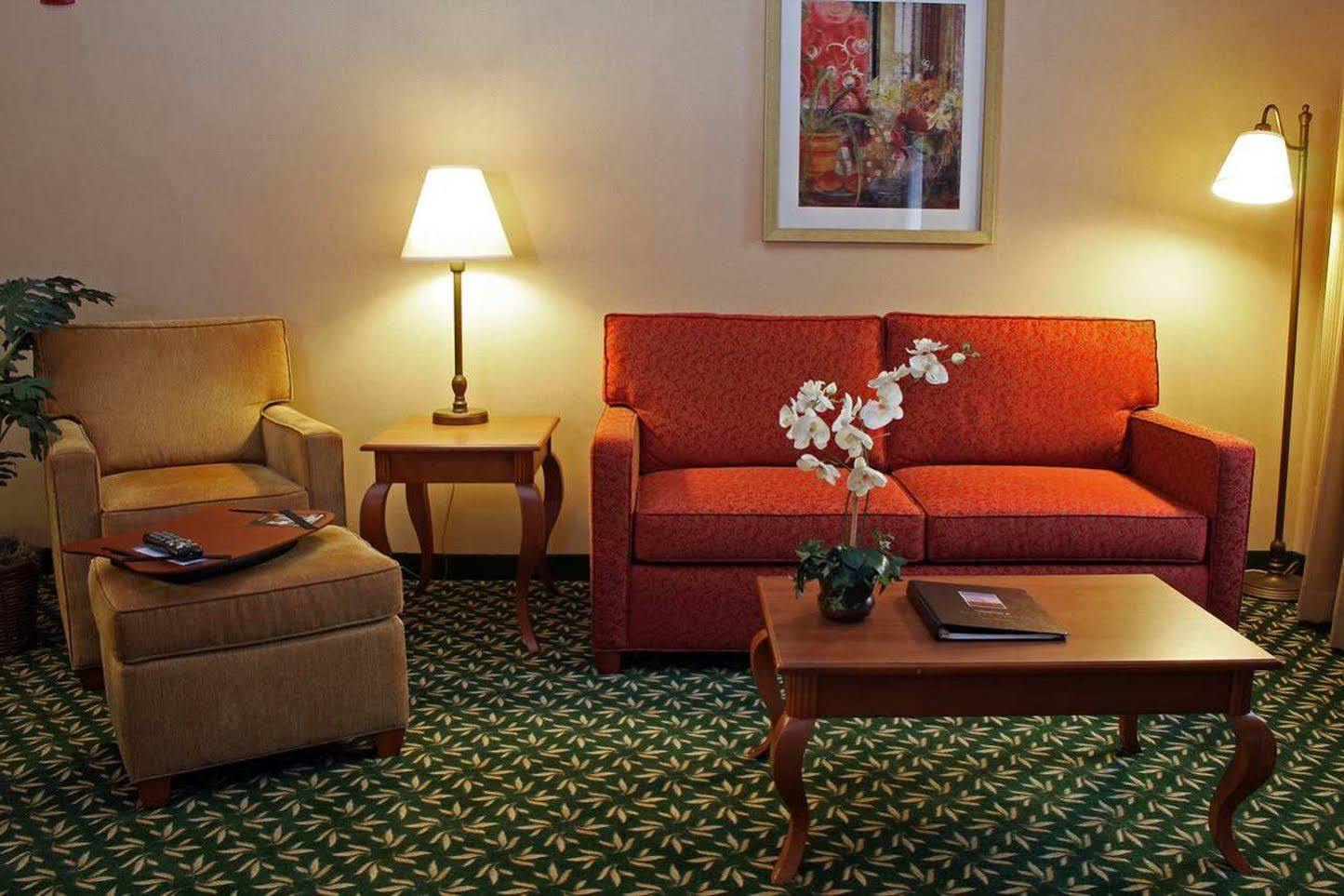 Hampton Inn & Suites Windsor-Sonoma Wine Country Bagian luar foto